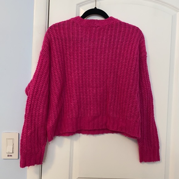 American Eagle Hot Pink Knit Sweater - Picture 4 of 4